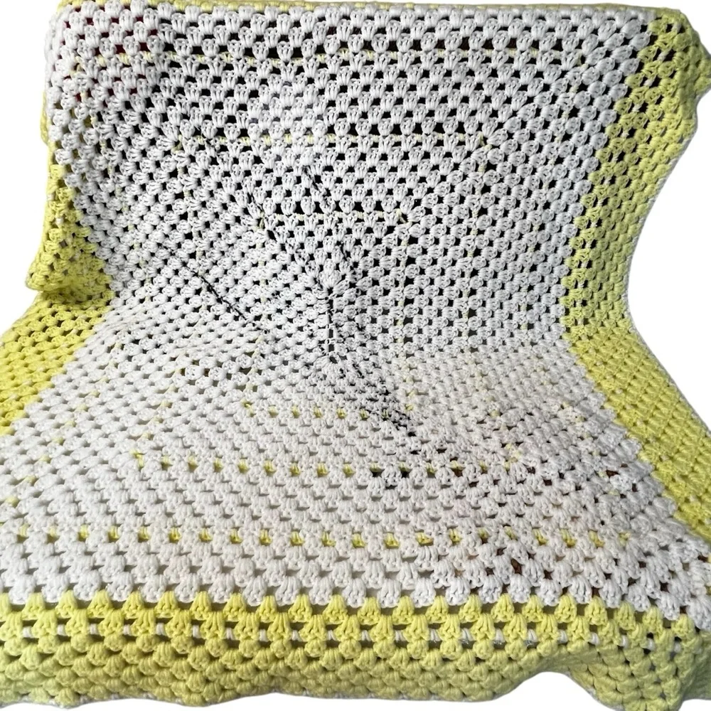 VTG Handmade Crochet Granny Square Teddy Bear and Balloons Baby Blanket Afghan